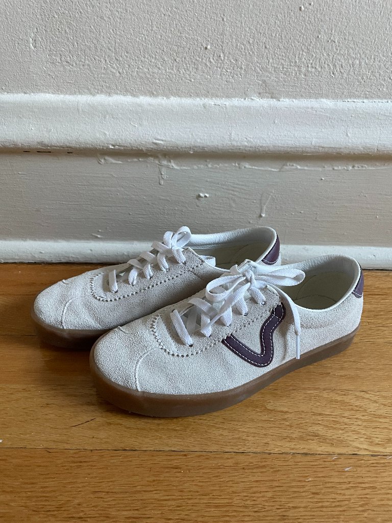 Vans Sport Low Suede In Marshmallow/Port Royale | Women's Size 8